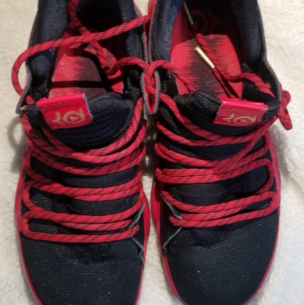 SOLD!!!!!!Nike Zoom KD10